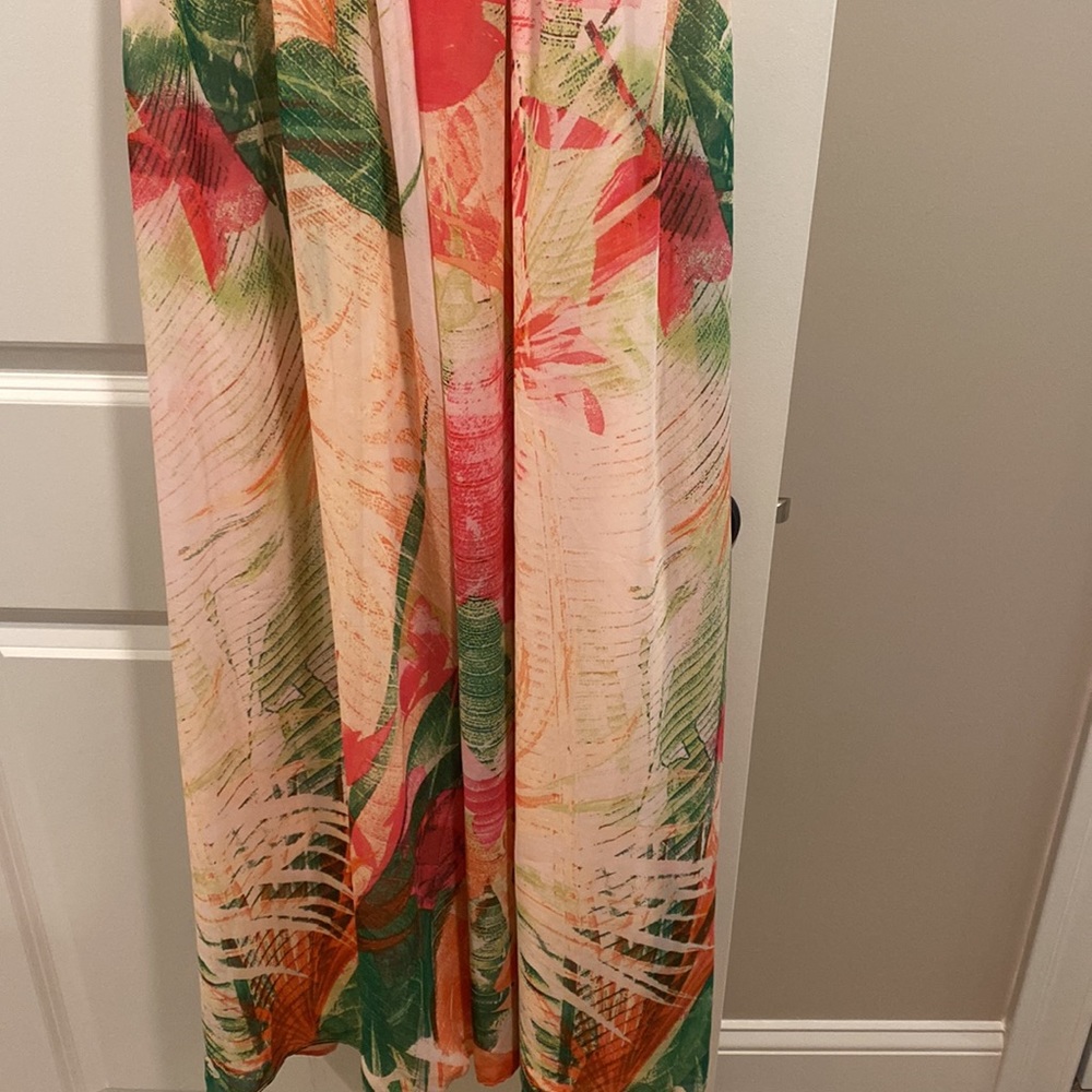 Flowy dress! Perfect for a wedding!! NEVER WORN! - Picture 3 of 6